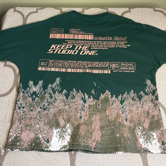 AELFRIC EDEN SNOW MOUNTAIN GRAFFITI GRAPHIC TEE - Picture 13 of 14